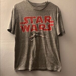 Star Wars Gray T-Shirt M. 20 inches arm pit to armpit.  
25 1/2. Long